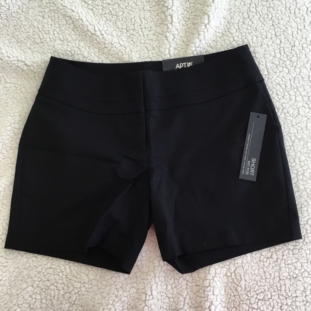 Apt. 9 Mid Rise Black Shorts